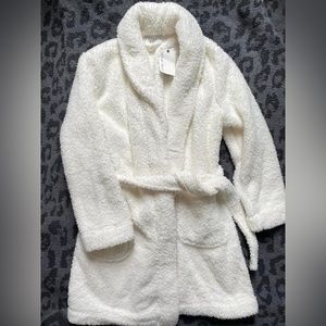 Barefoot dreams robe
